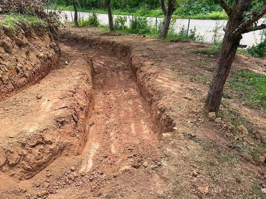 Iskop kanala bagerom na parceli u Unsko-sanskom kantonu